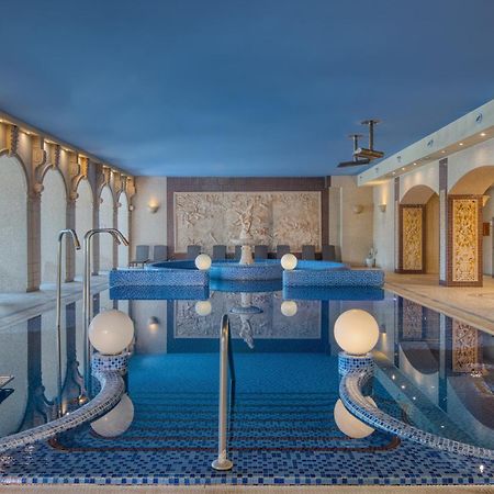 Hotel Bellevue אסטרגום מראה חיצוני תמונה