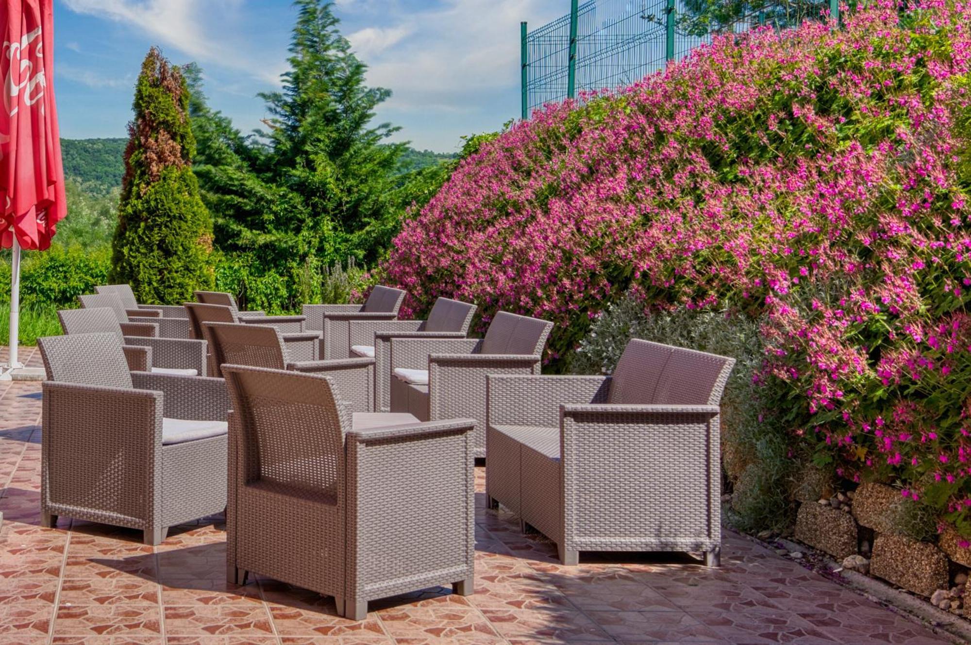 Hotel Bellevue אסטרגום מראה חיצוני תמונה